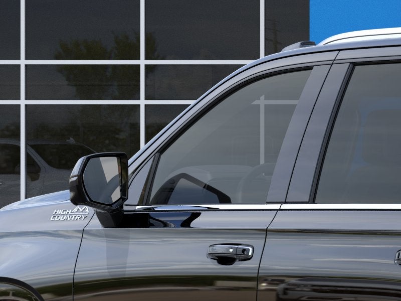 2026 Chevrolet Suburban High Country - Photo 14