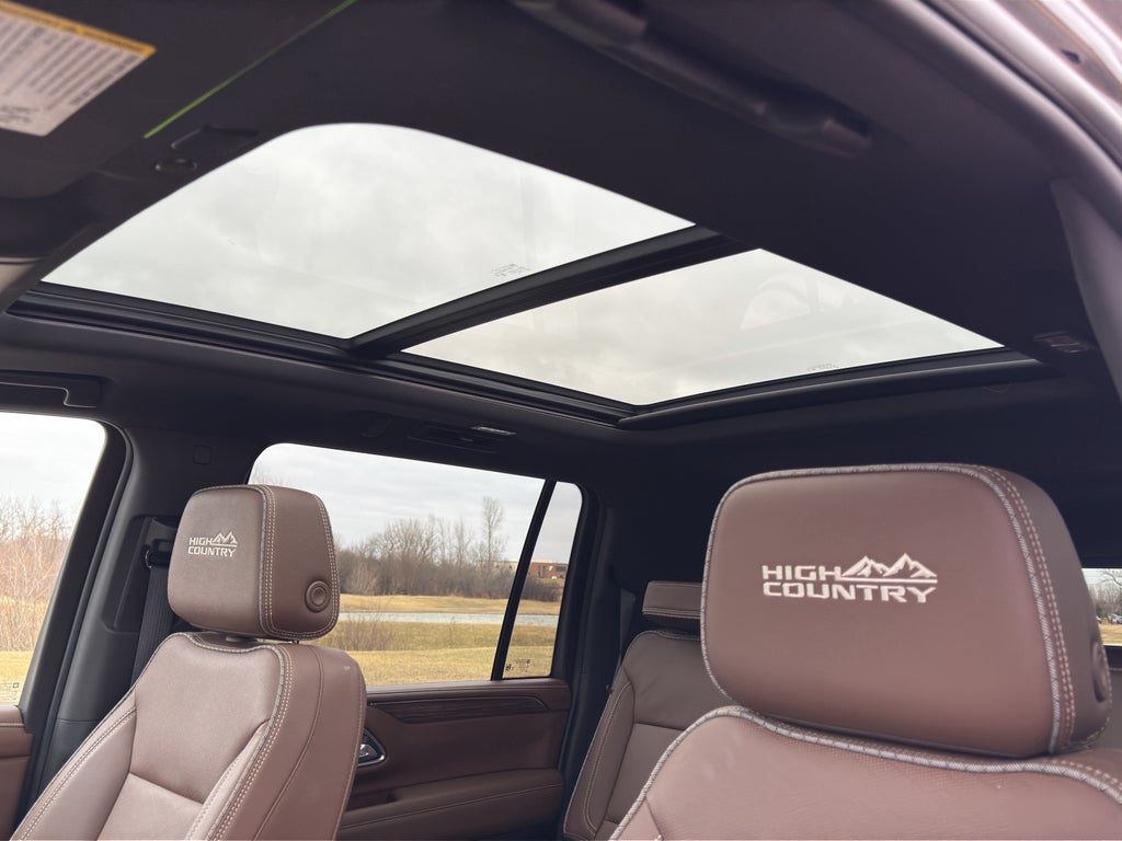 2023 Chevrolet Suburban High Country