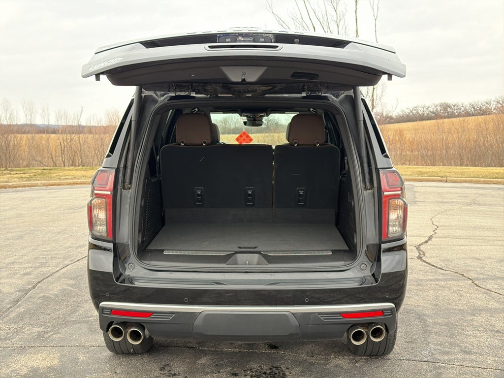 2023 Chevrolet Suburban High Country