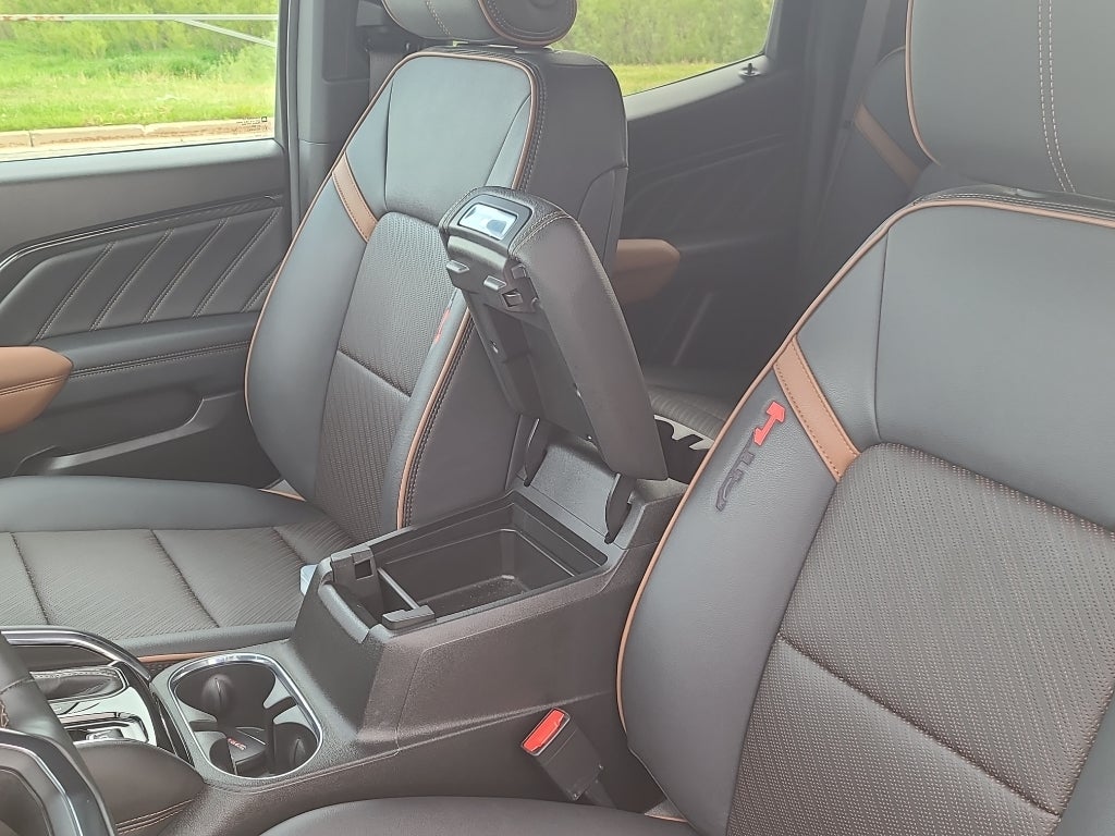 2024 GMC Canyon AT4