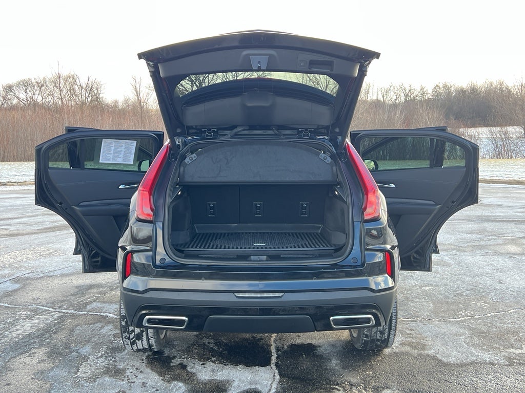 2024 Cadillac XT4 Premium Luxury