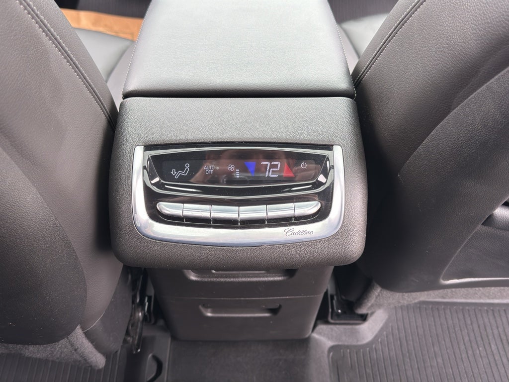 2024 Cadillac XT6 Luxury