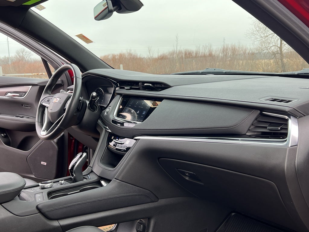 2024 Cadillac XT6 Luxury