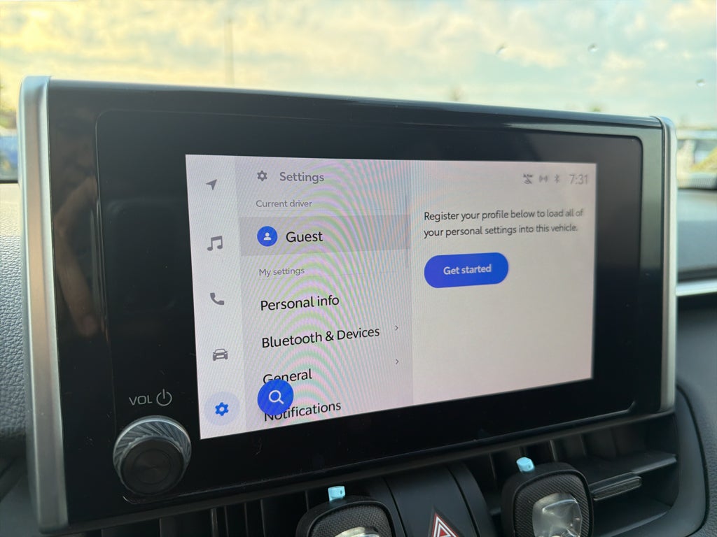 2023 Toyota RAV4 LE