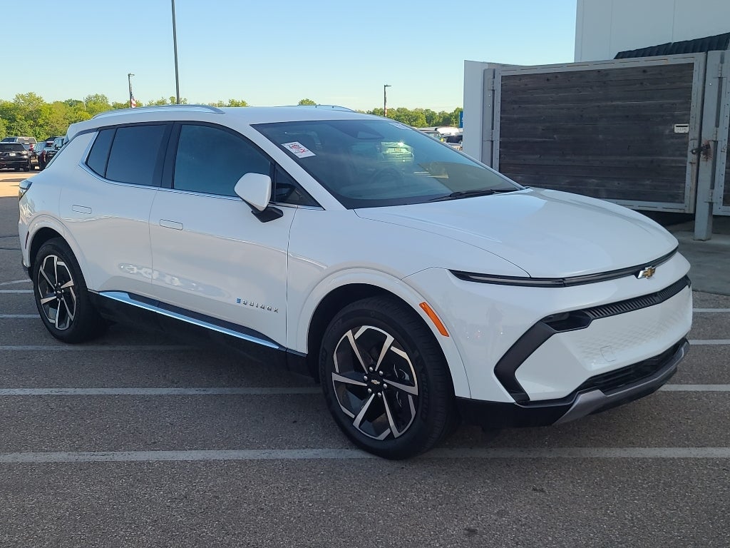 2025 Chevrolet Equinox EV LT
