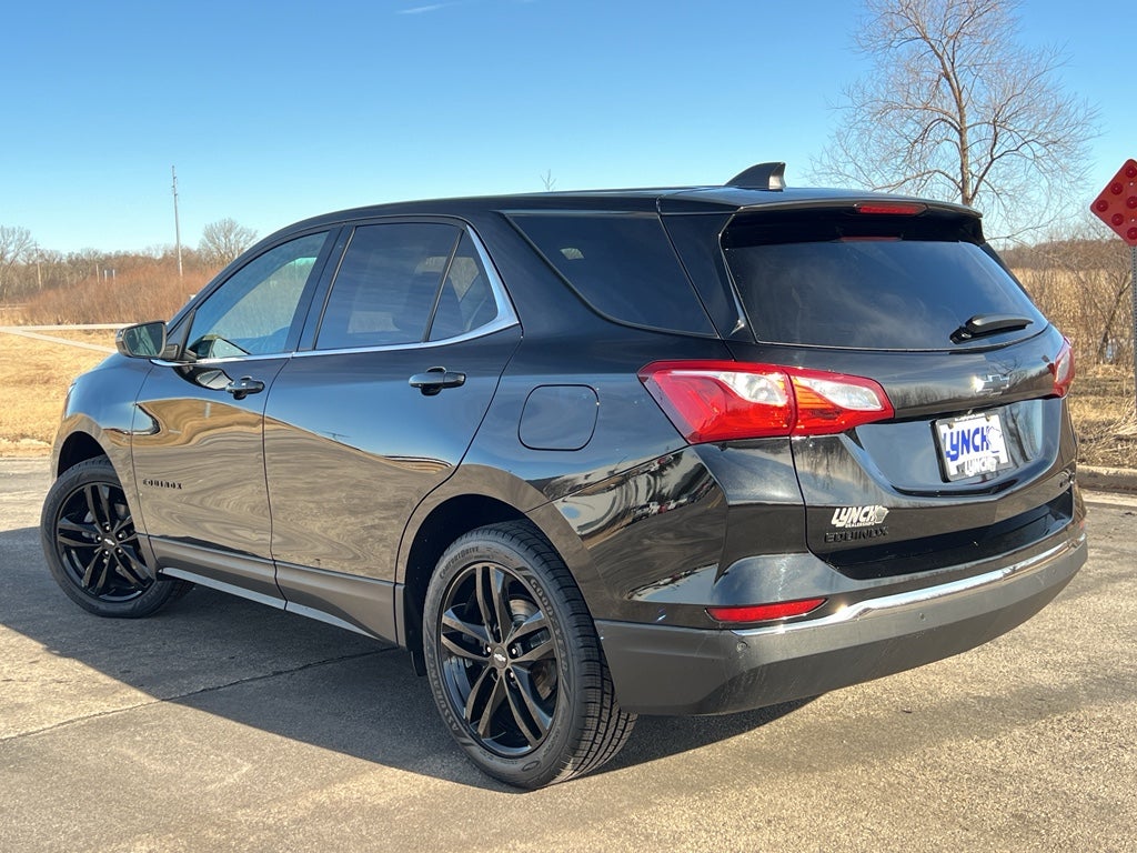 Used 2020 Chevrolet Equinox LT with VIN 3GNAXUEV4LL321789 for sale in Mukwonago, WI