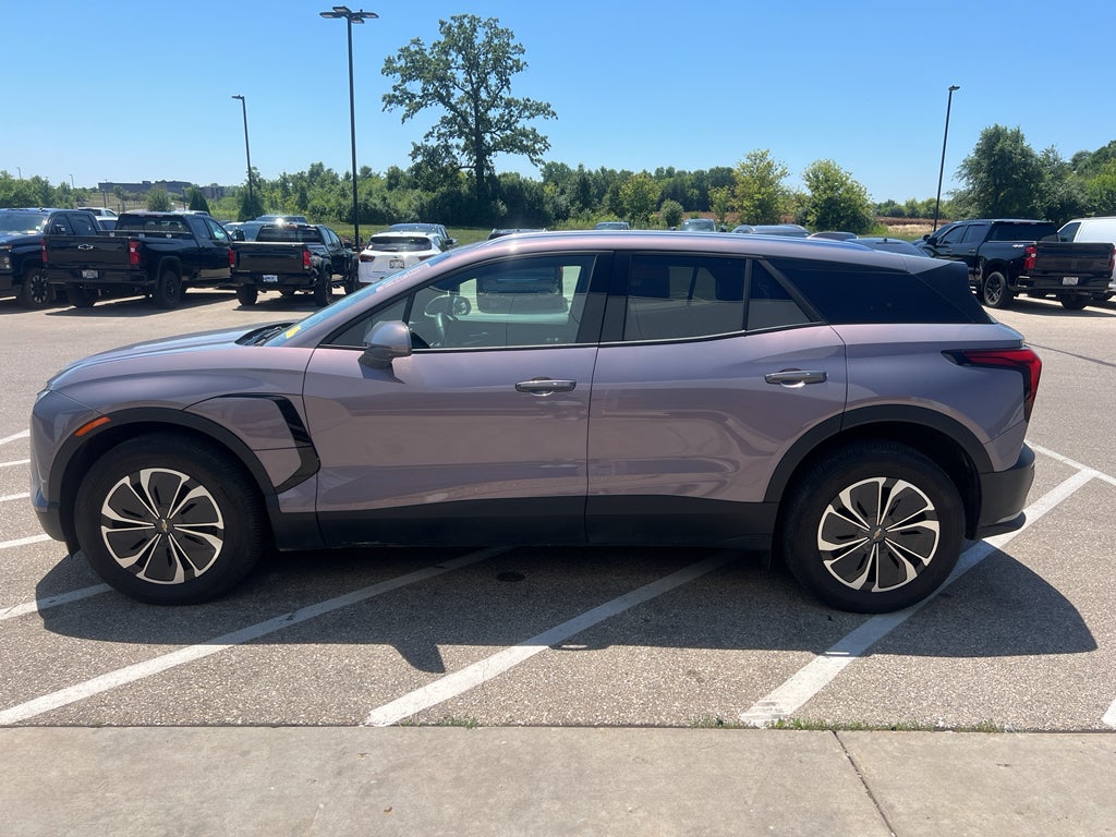 Used 2024 Chevrolet Blazer EV LT with VIN 3GNKDBRJ1RS268525 for sale in Mukwonago, WI