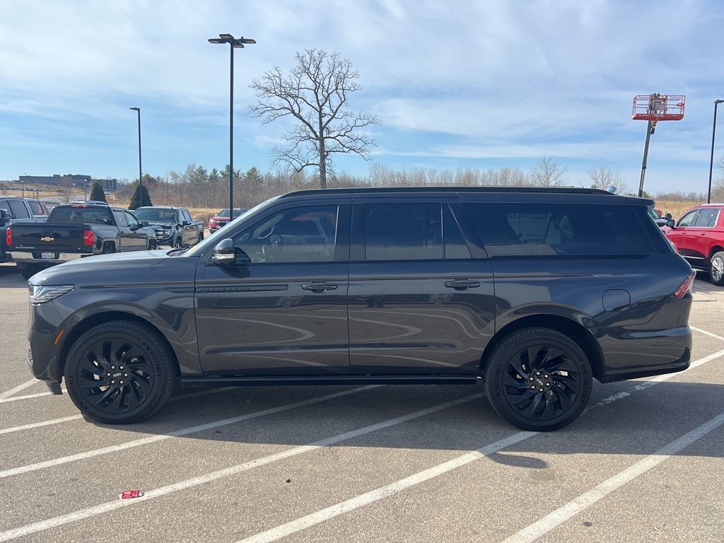 2025 Lincoln Navigator L Reserve