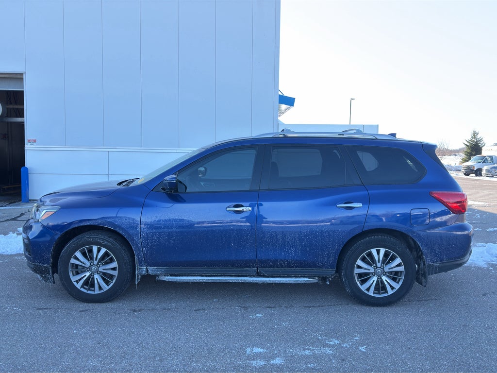 2019 Nissan Pathfinder SV