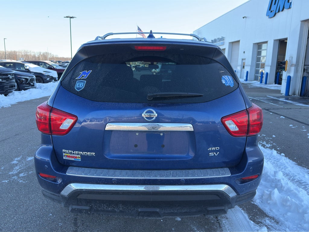 2019 Nissan Pathfinder SV