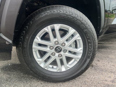 2023 Toyota Tundra 4WD SR5