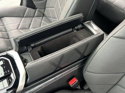 2023 BMW 7 Series 760i xDrive