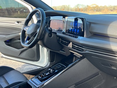 2023 Volkswagen Golf R BASE