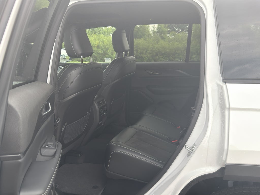 2025 Jeep Grand Cherokee Altitude X Tow Pkg