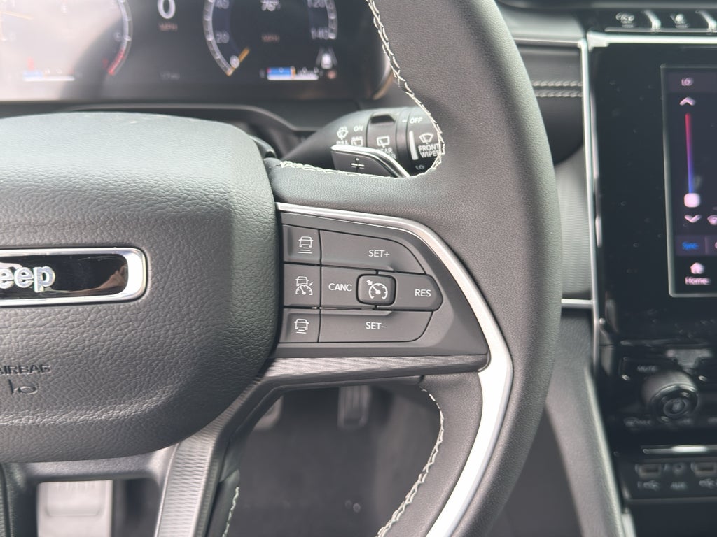 2026 Jeep Grand Cherokee Laredo Black Pearl