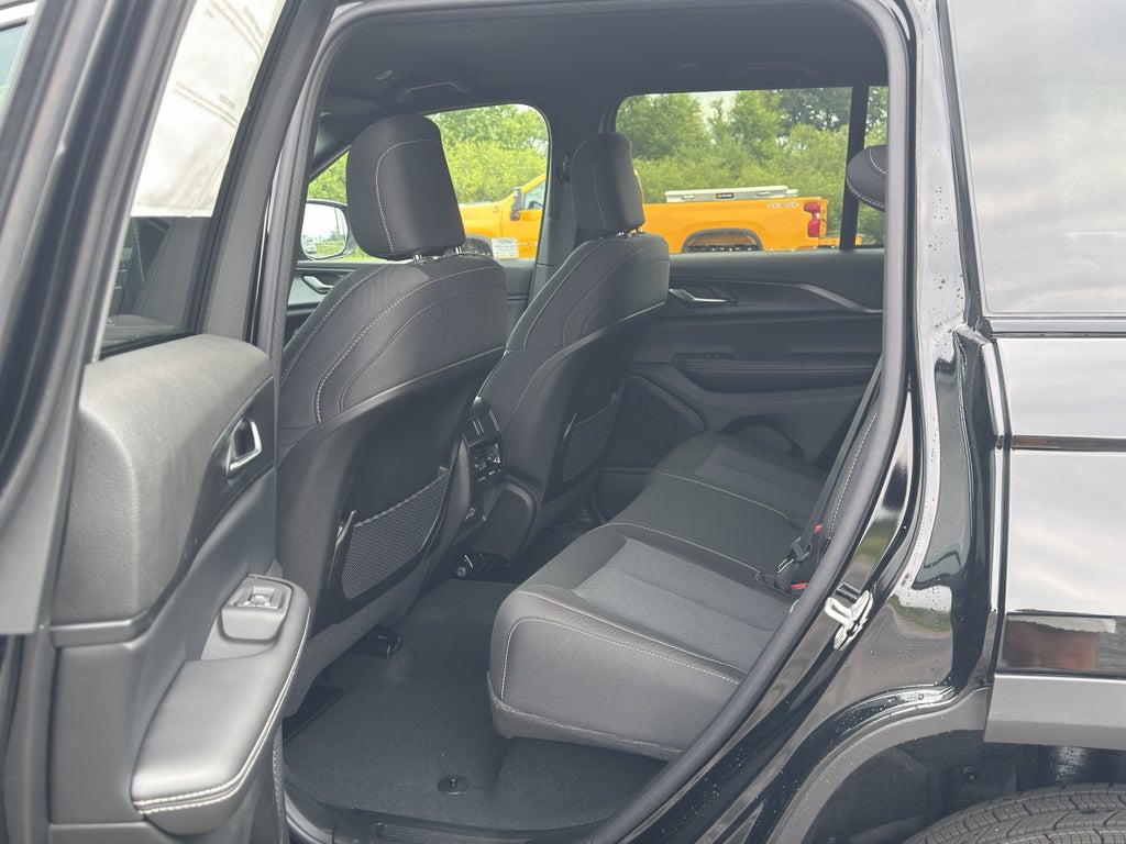 2026 Jeep Grand Cherokee Laredo Black Pearl
