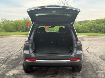 2025 Jeep Grand Cherokee Laredo X Luxury Tech