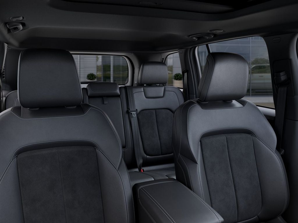 2026 Jeep Grand Cherokee Laredo Altitude Tow Pkg