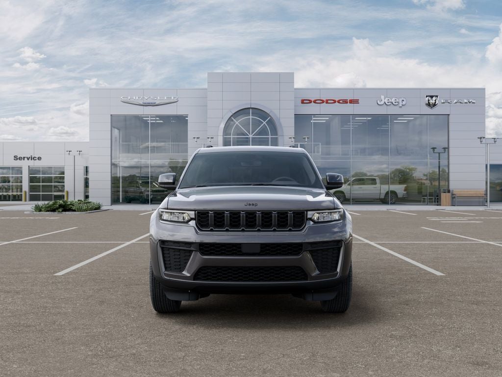 2026 Jeep Grand Cherokee Laredo Altitude Tow Pkg