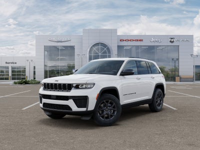 2027 Jeep Grand Cherokee Laredo Altitude
