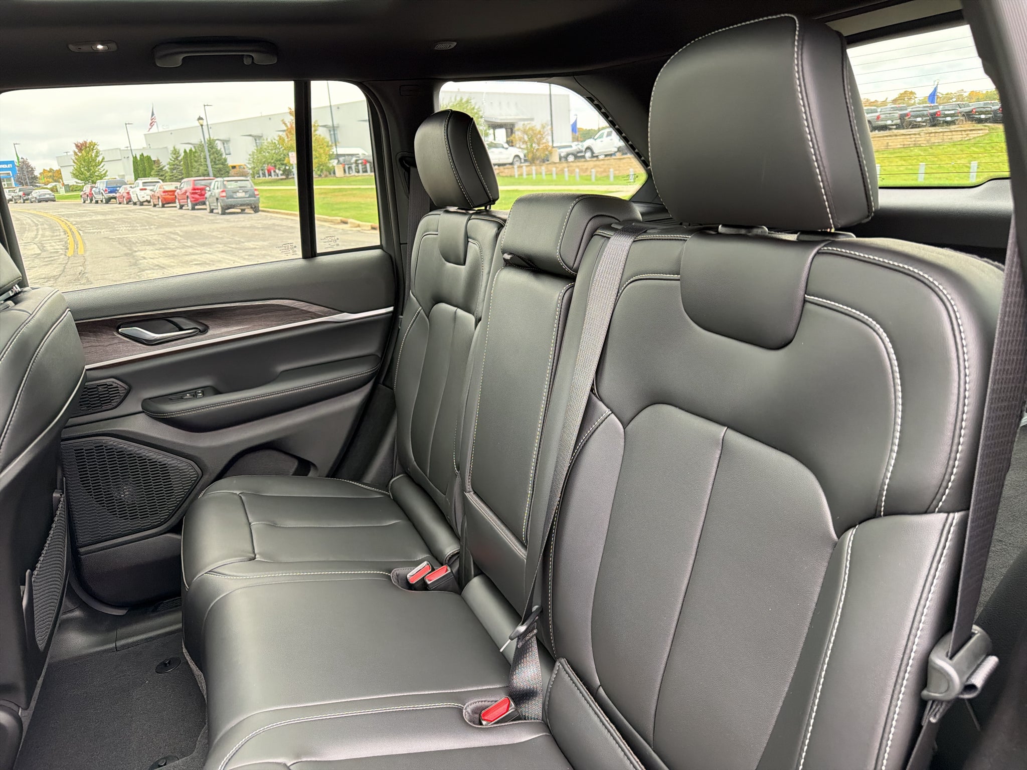 2027 Jeep Grand Cherokee Limited