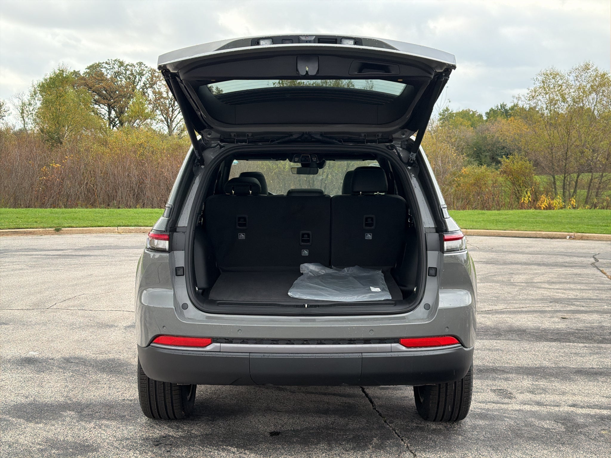 2027 Jeep Grand Cherokee Limited