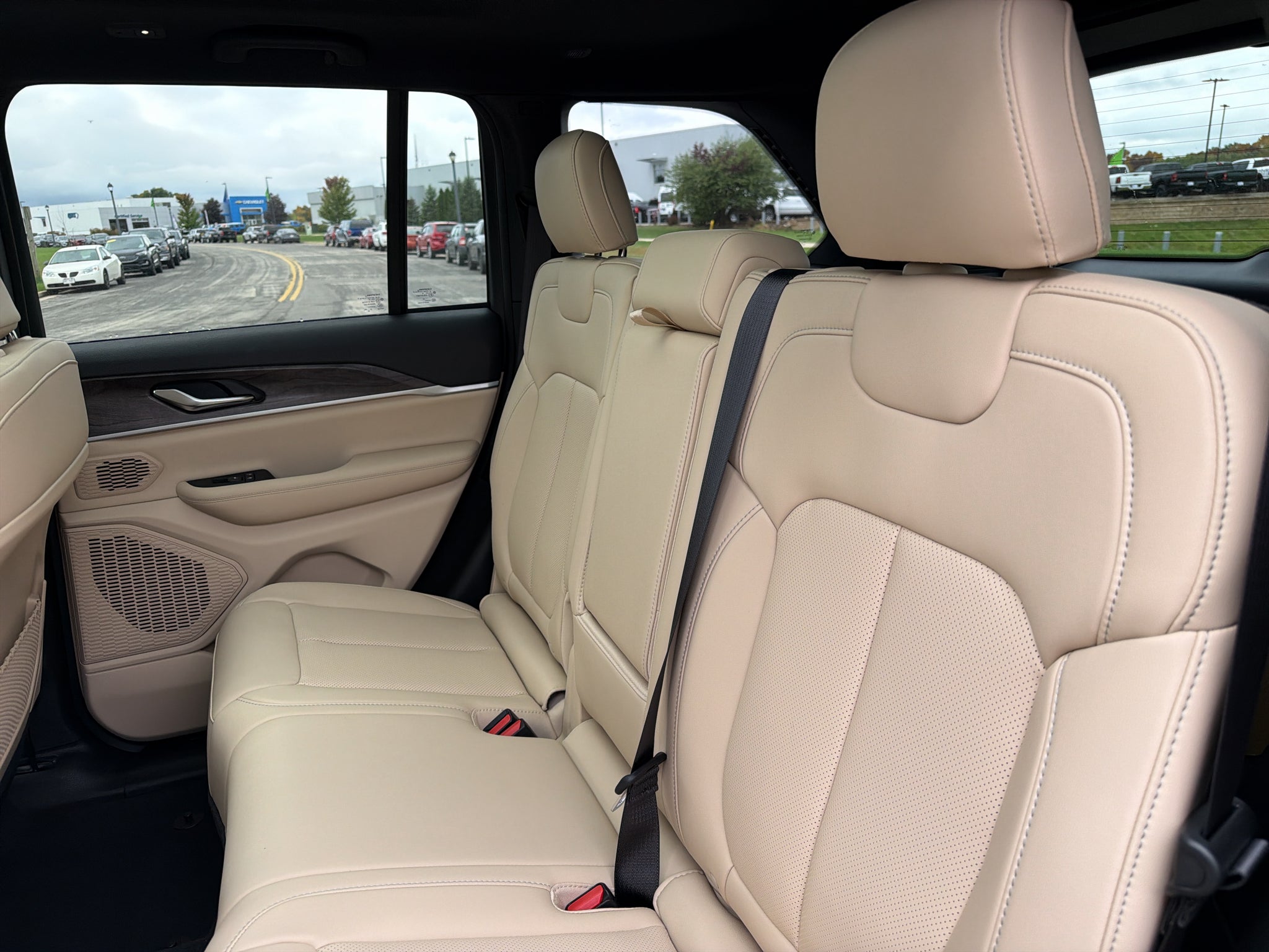 2027 Jeep Grand Cherokee Limited
