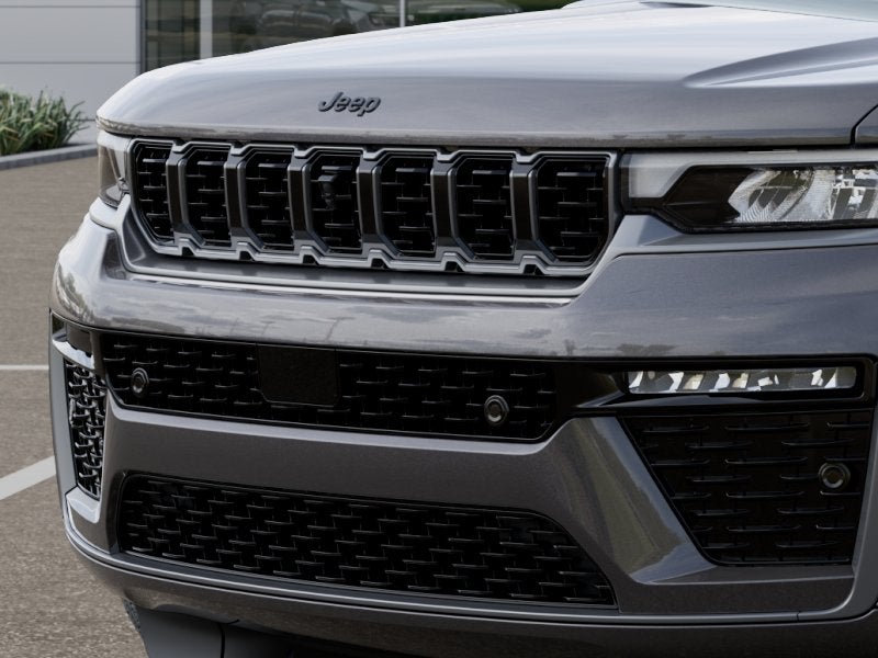 2026 Jeep Grand Cherokee Summit Obsidian