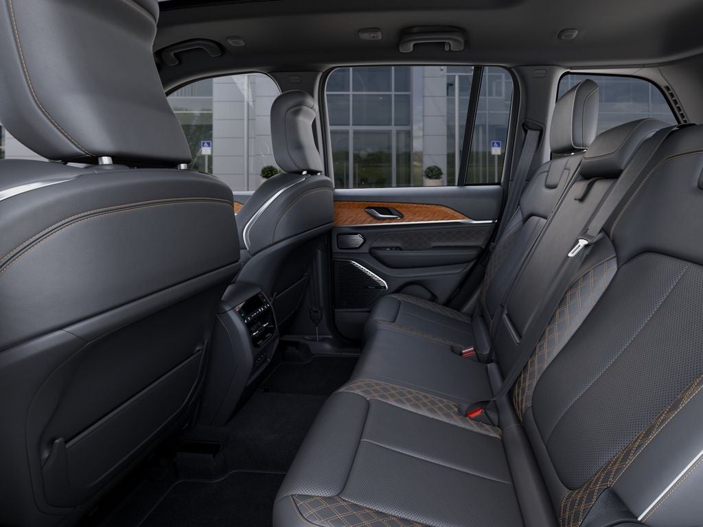 2026 Jeep Grand Cherokee Summit Obsidian