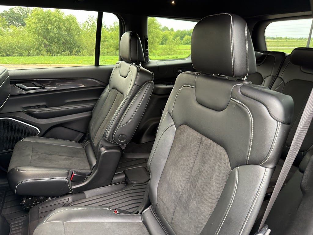 2021 Jeep Grand Cherokee L Altitude