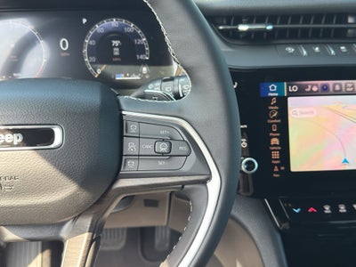 2026 Jeep Grand Cherokee L Laredo Altitude