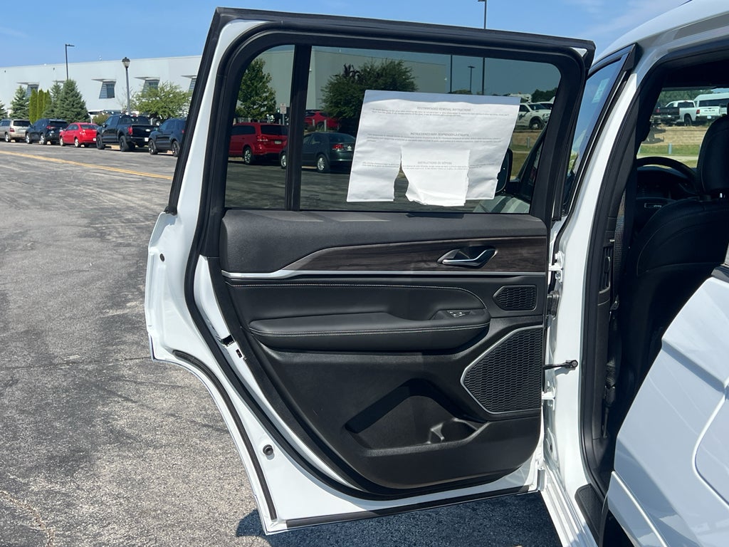 2026 Jeep Grand Cherokee L Limited Reserve