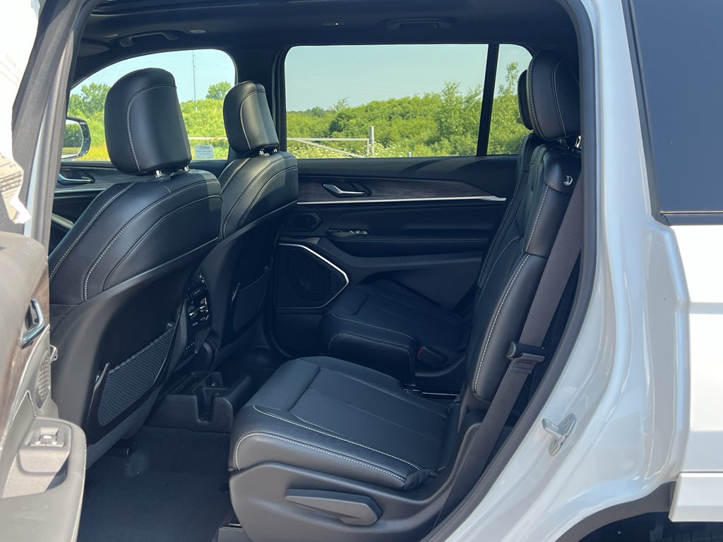 2026 Jeep Grand Cherokee L Limited Reserve