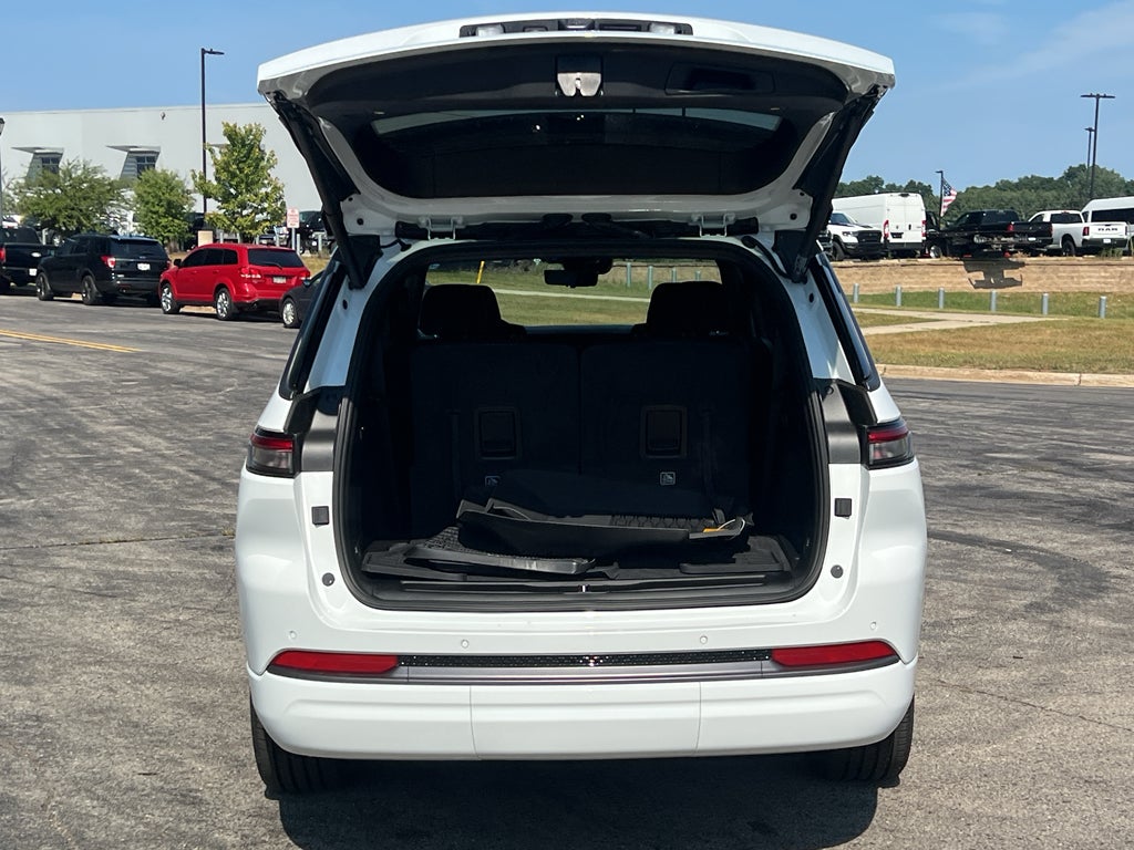 2026 Jeep Grand Cherokee L Limited Reserve