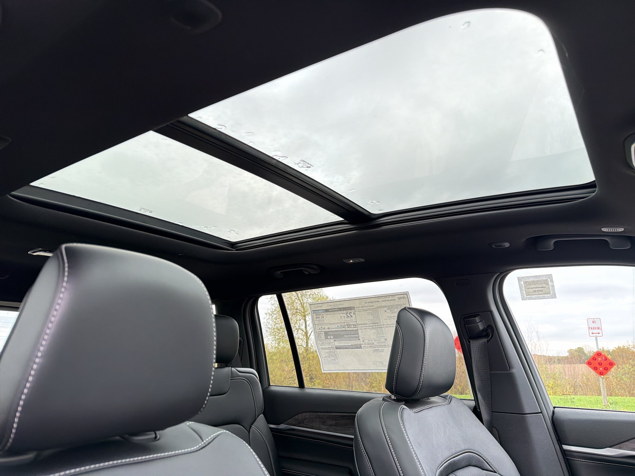 2027 Jeep Grand Cherokee L Limited Reserve
