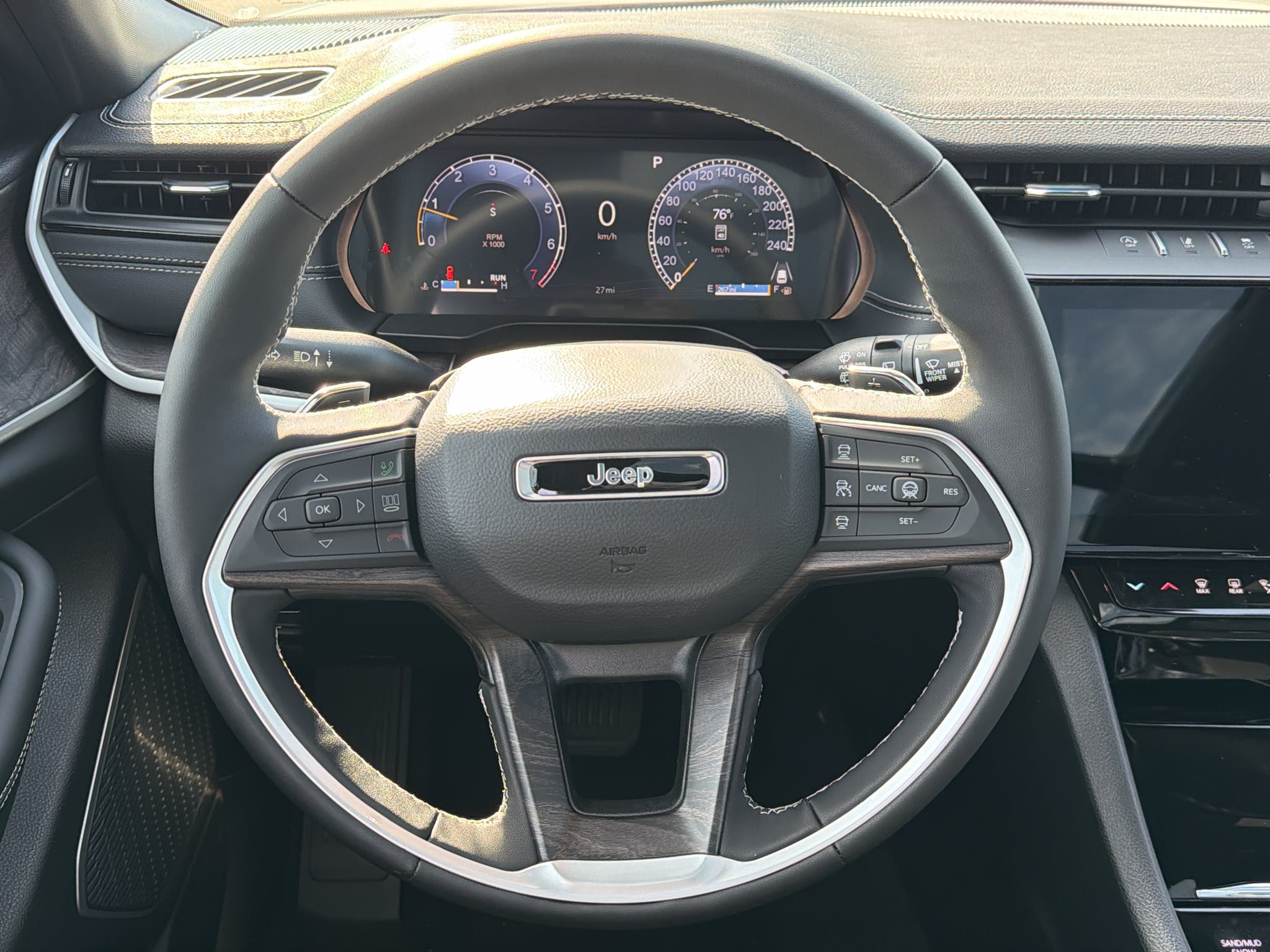 2027 Jeep Grand Cherokee L Limited Reserve