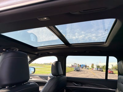 2027 Jeep Grand Cherokee L Limited Reserve