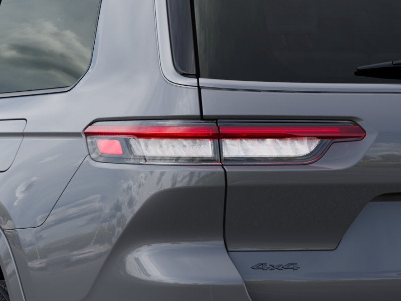 2027 Jeep Grand Cherokee L Limited Reserve