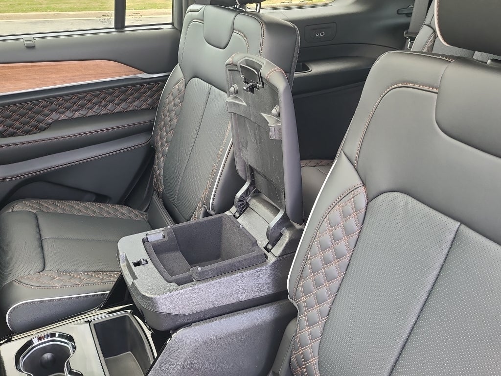 2026 Jeep Grand Cherokee L Summit Obsidian