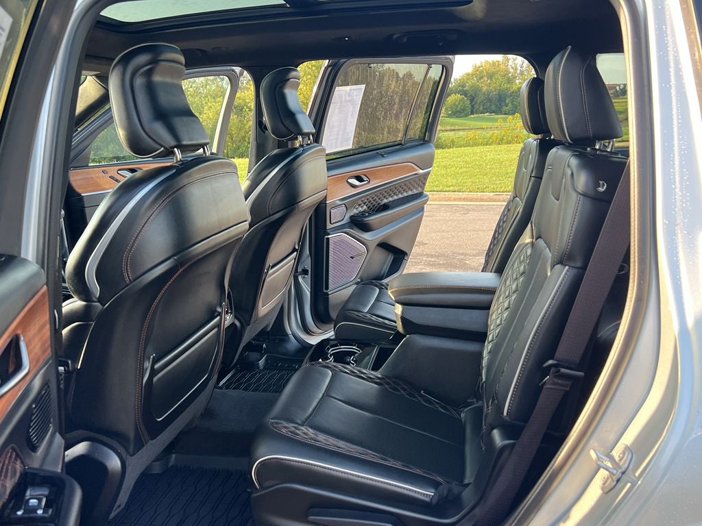 2022 Jeep Grand Cherokee L Summit Reserve