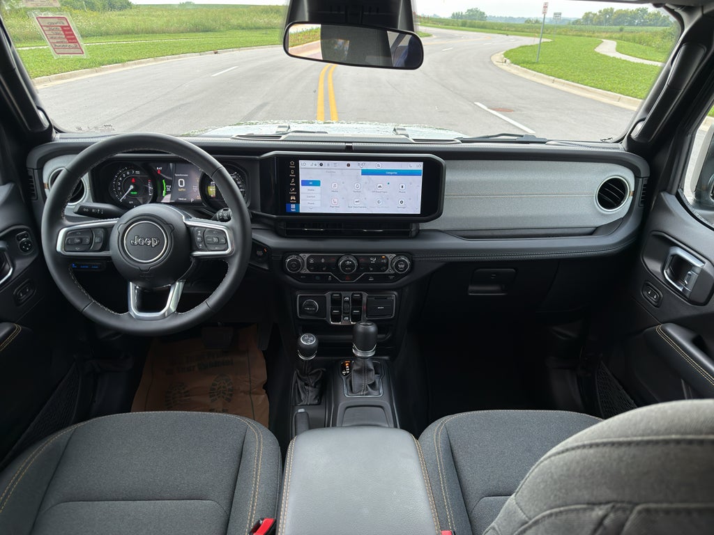 2025 Jeep Wrangler 4xe Sahara