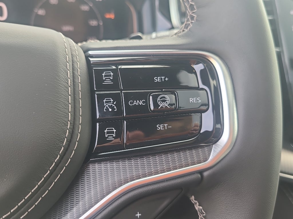 2026 Jeep Grand Wagoneer L Summit Obsidian