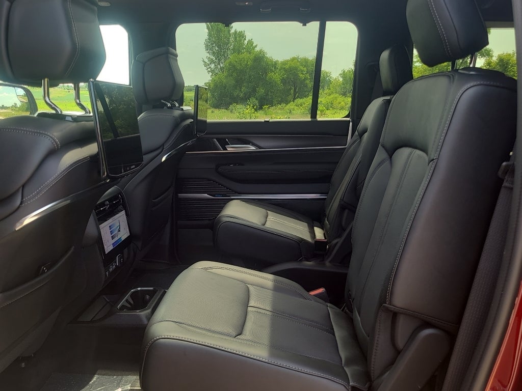 2026 Jeep Grand Wagoneer L Summit Obsidian
