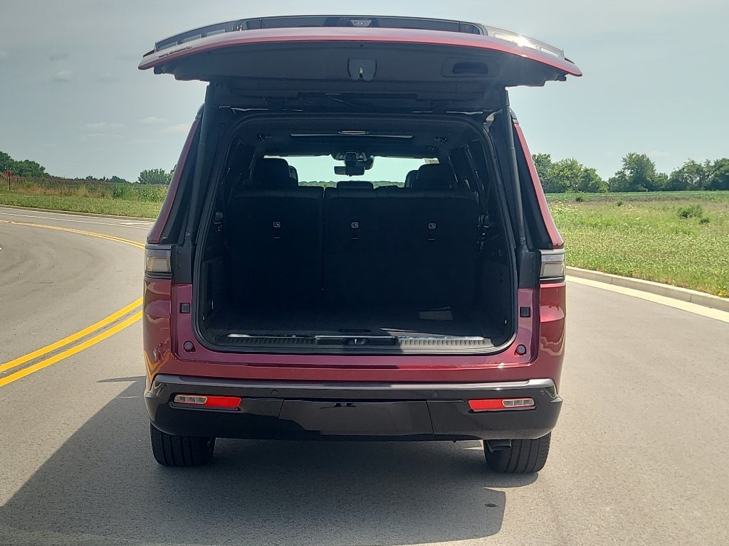 2026 Jeep Grand Wagoneer L Summit Obsidian