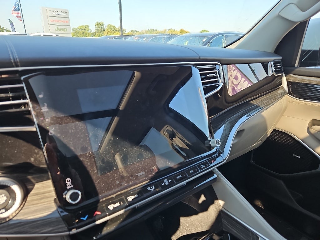 2022 Jeep Wagoneer Series III