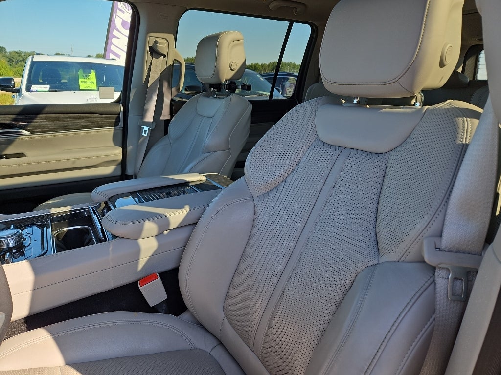 2022 Jeep Wagoneer Series III