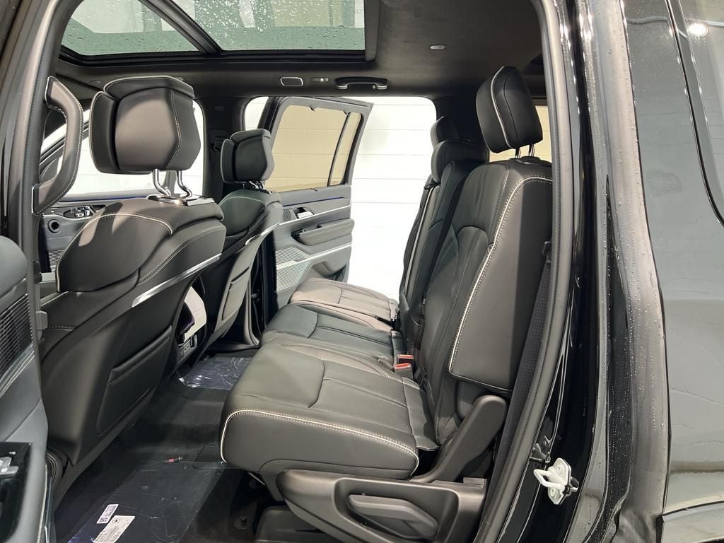 2024 Jeep Grand Wagoneer Series II Obsidian