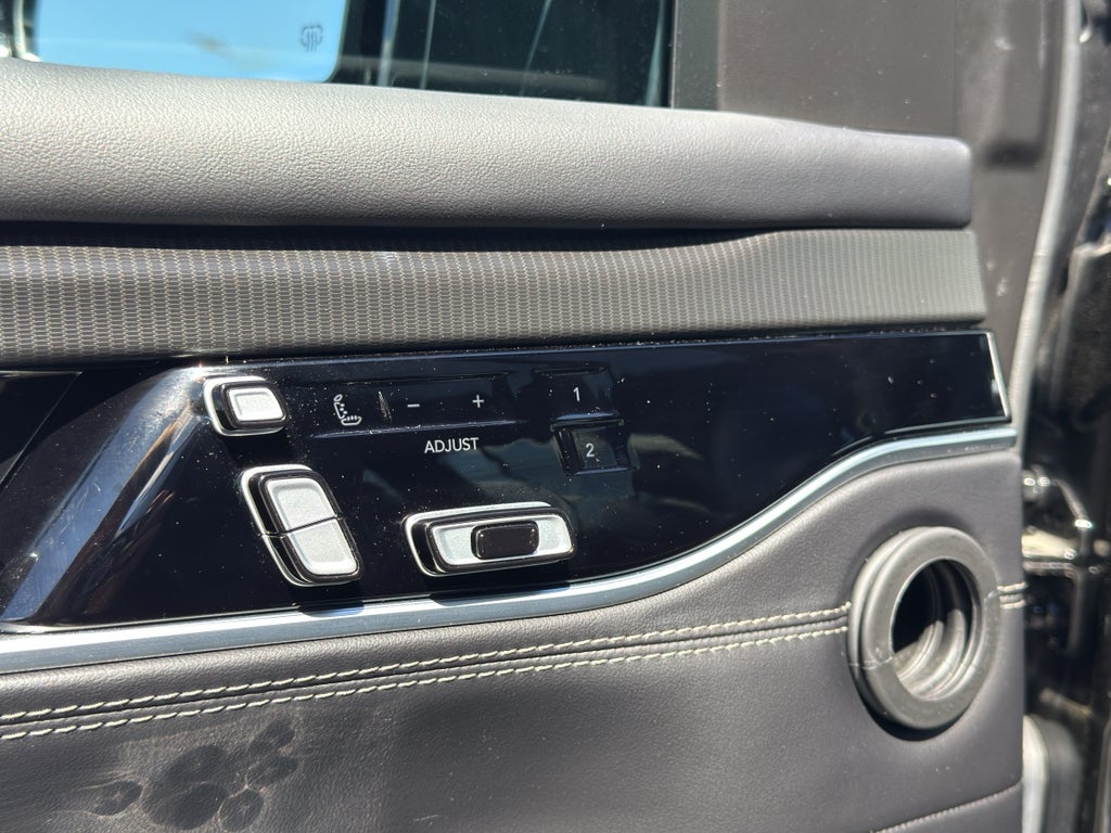 2024 Jeep Grand Wagoneer Series II Obsidian
