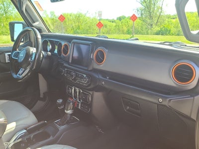 2020 Jeep Gladiator Mojave Desert Edition