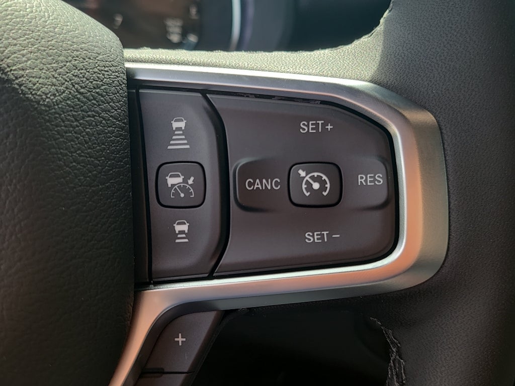 2026 RAM 1500 Big Horn w/Hemi